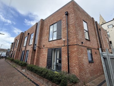 Property on Kings Road, TN37 6DU