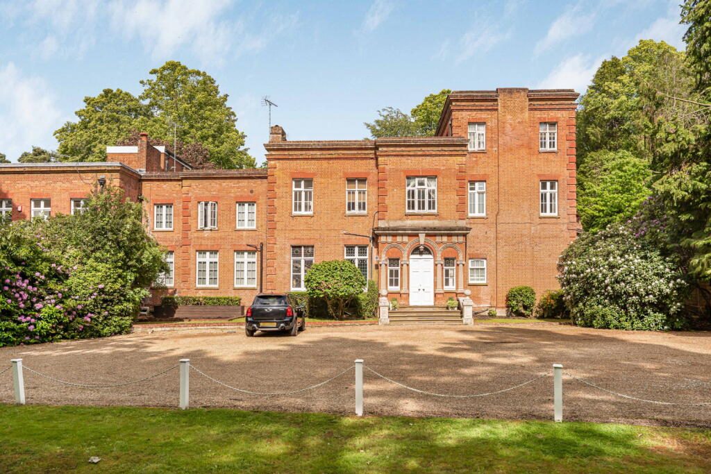 Property main image