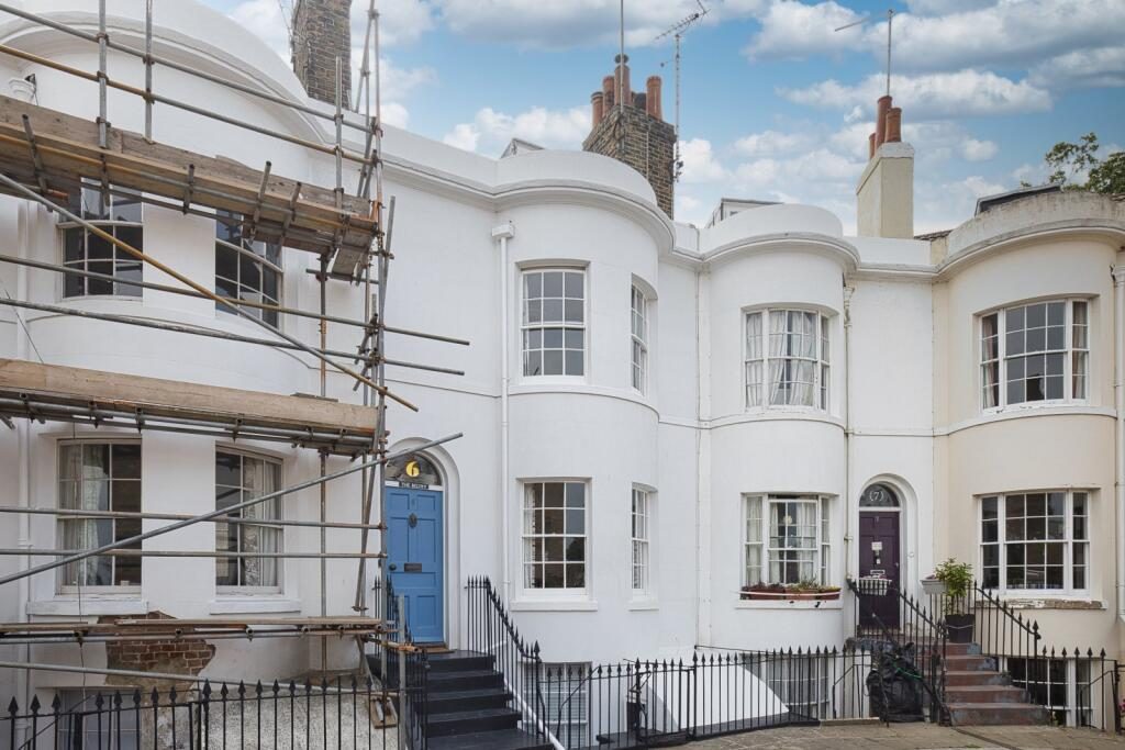 Terraced House