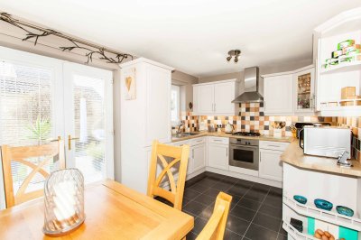 Property on Bridge Street, S45 8HE