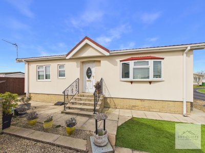 Property on The Close, PR3 1PL