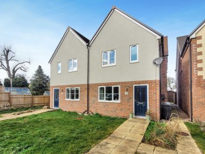 Property on Bredons Hardwick Lane, GL20 7EE