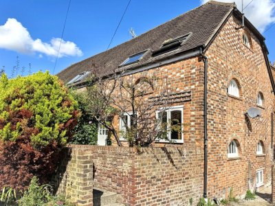 Property on St Marys Street, OX10 0ET