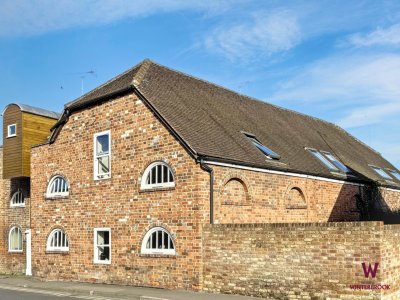 Property on St Marys Street, OX10 0ET