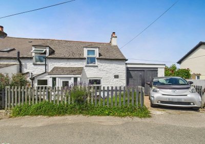 Property on PL14 4PJ