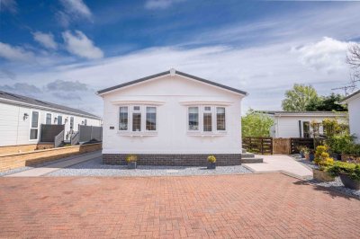 Property on Lochlibo Road, KA15 1LF