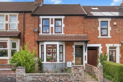 Property on Victoria Road, BA11 1RR