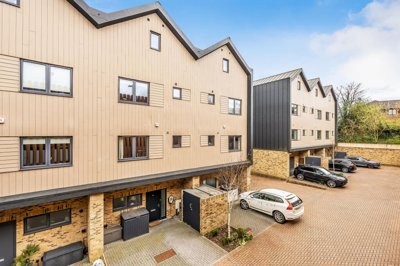 Property on Burlington Mews, TN13 1FJ