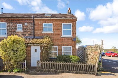 Property on Station Road, LU7 0SQ