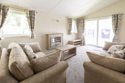 Property on The Ridge West, TN37 7PP