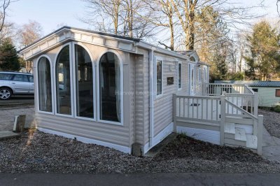 Property on The Ridge West, TN37 7PP