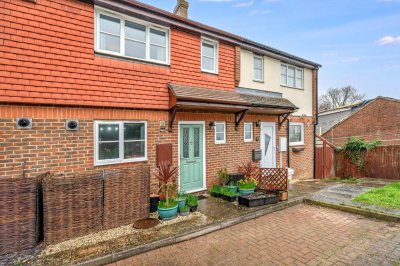 Property on Bolts Hill, CT4 7LQ