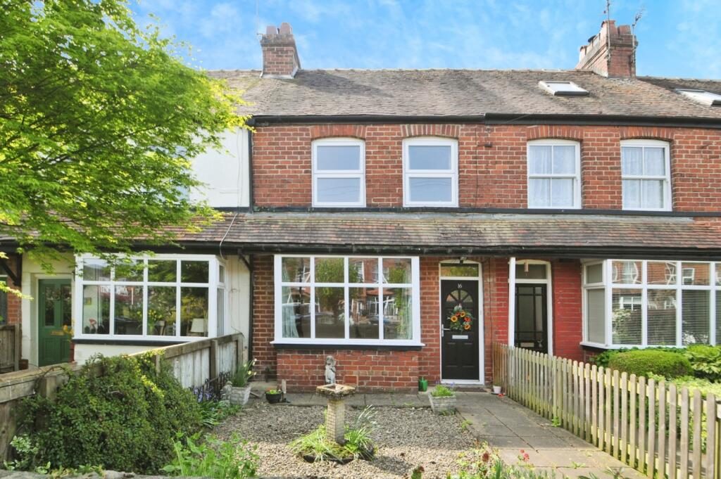 Terraced House
