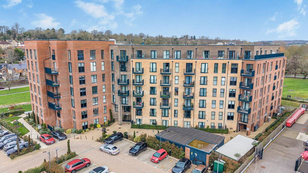 Property main image