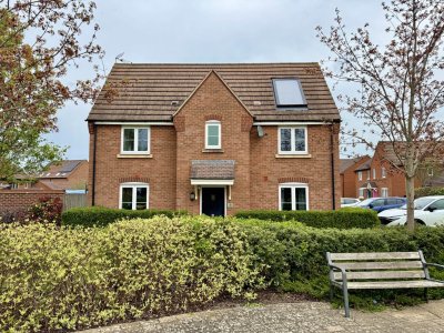 Property on Dan Read Parade, OX11 6BD