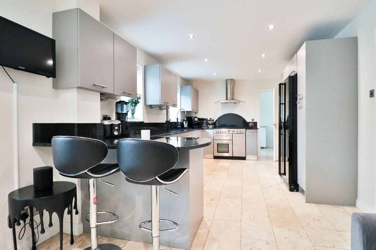 Thumbnail 175