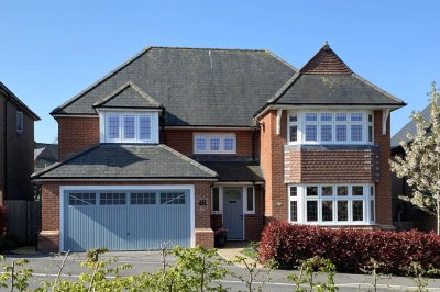 Property on Jennings Road, SN8 4WL