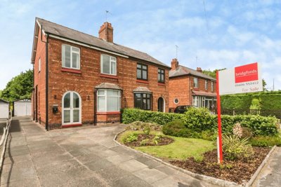 Property on Clive Lane, CW7 3NU