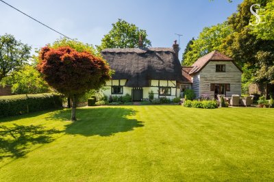 Property on RG20 7BP