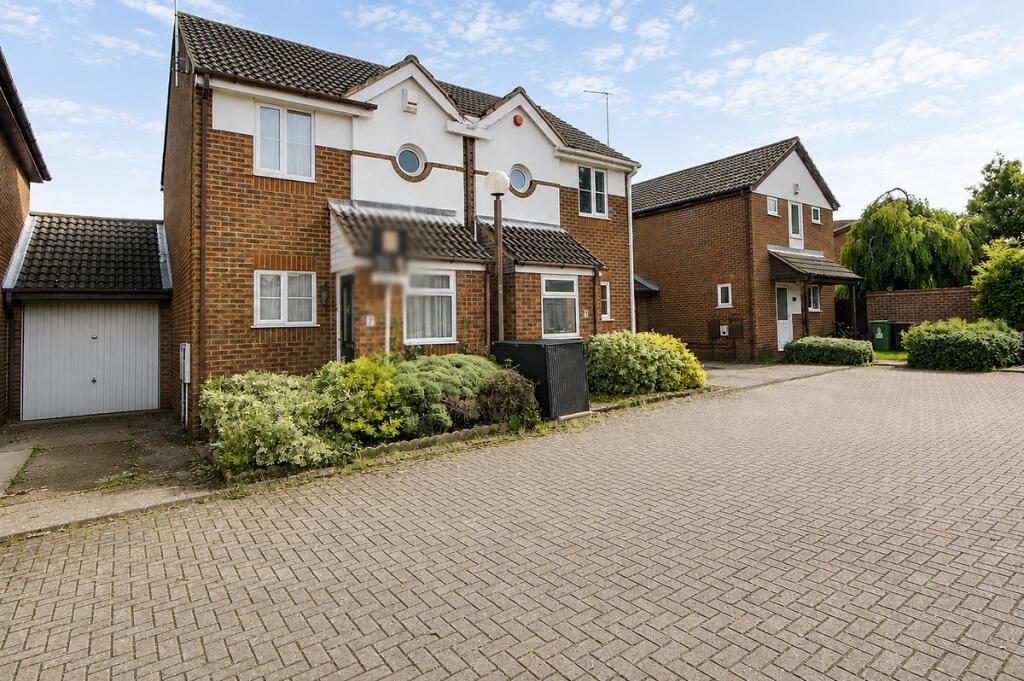 Property main image