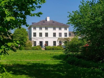 Property on TN11 9EW