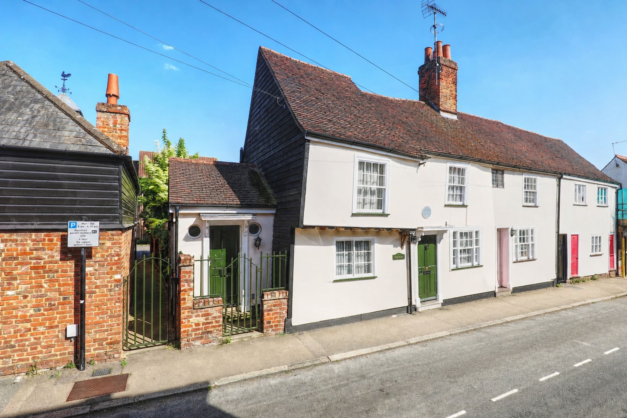 Property main image