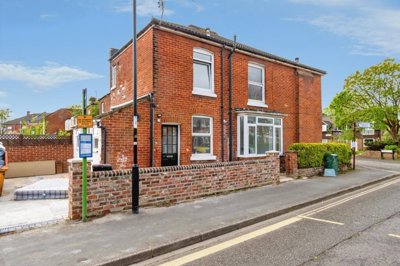 Property on Handel Terrace, SO15 2FG