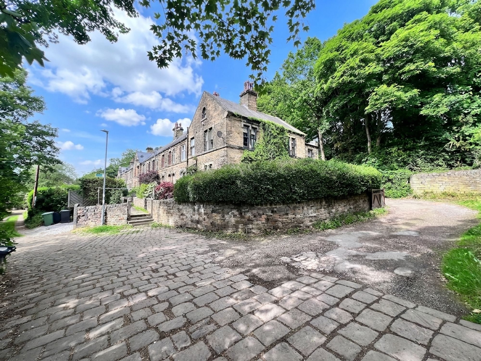 Spa Terrace, Fenay Bridge, HD8
