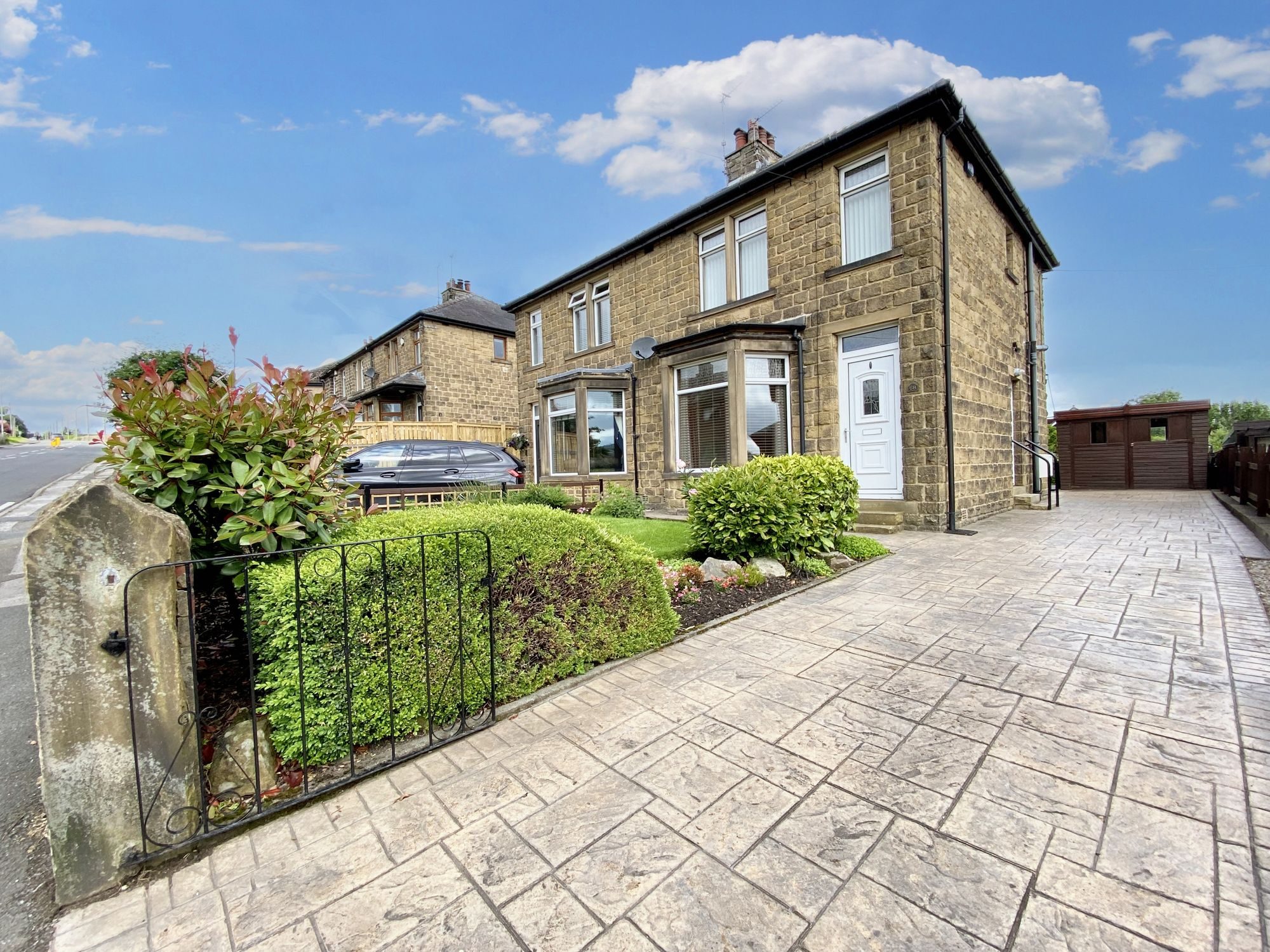 Meltham Road, Honley, HD9