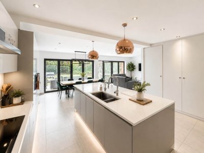 Property on WD6 3NE