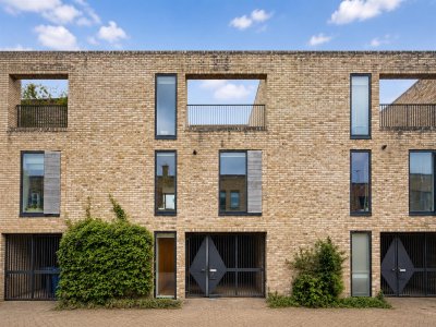 Property on Henslow Mews, CB2 8BX