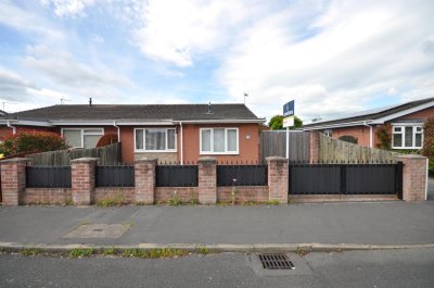 Property on Pennine Road, DN8 5RU