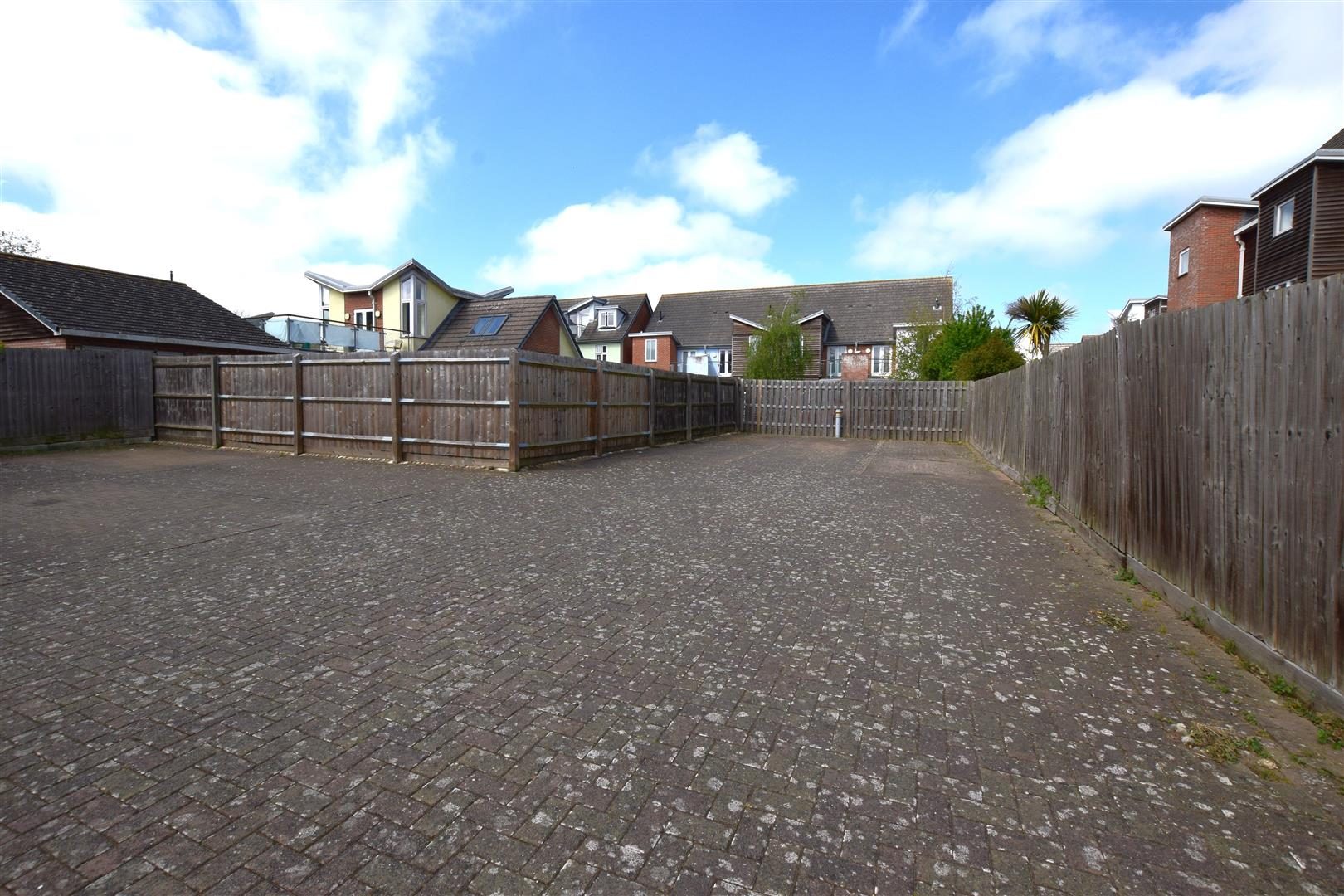 Thumbnail 12