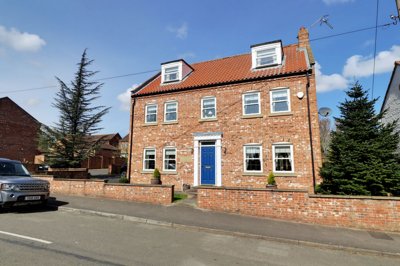 Property on High Street, DN21 5JZ