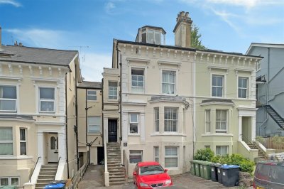 Property on Upper Bridge Road, RH1 6DE