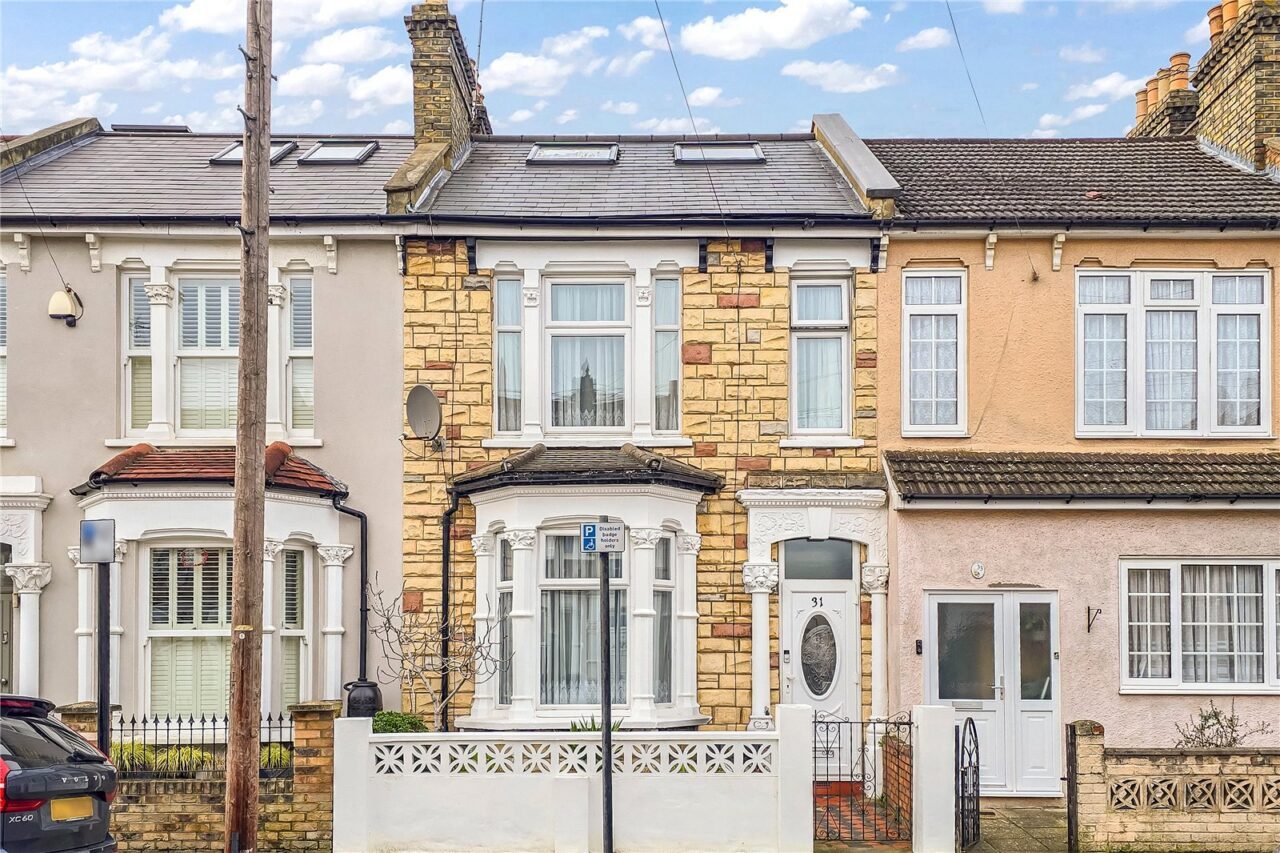 Parkhurst Road, N22