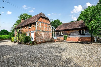 Property on RG27 8LH