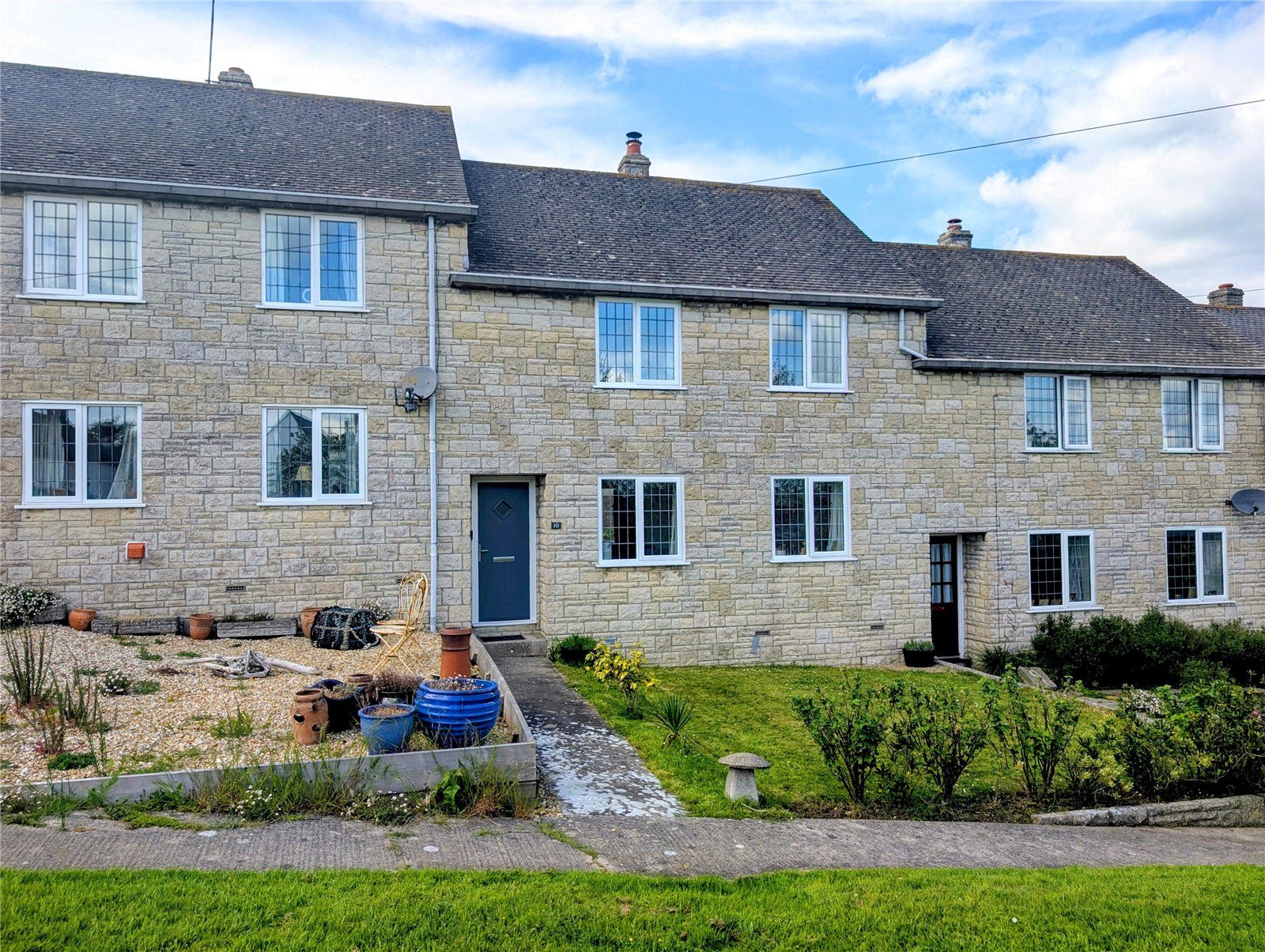 Property main image