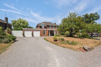 Property on SN3 1NB