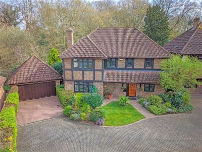 Property on SL5 9PN
