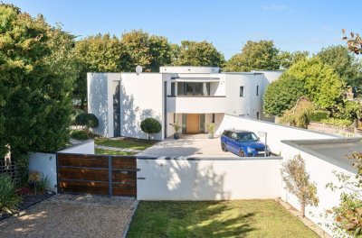 Property on PO11 0HL