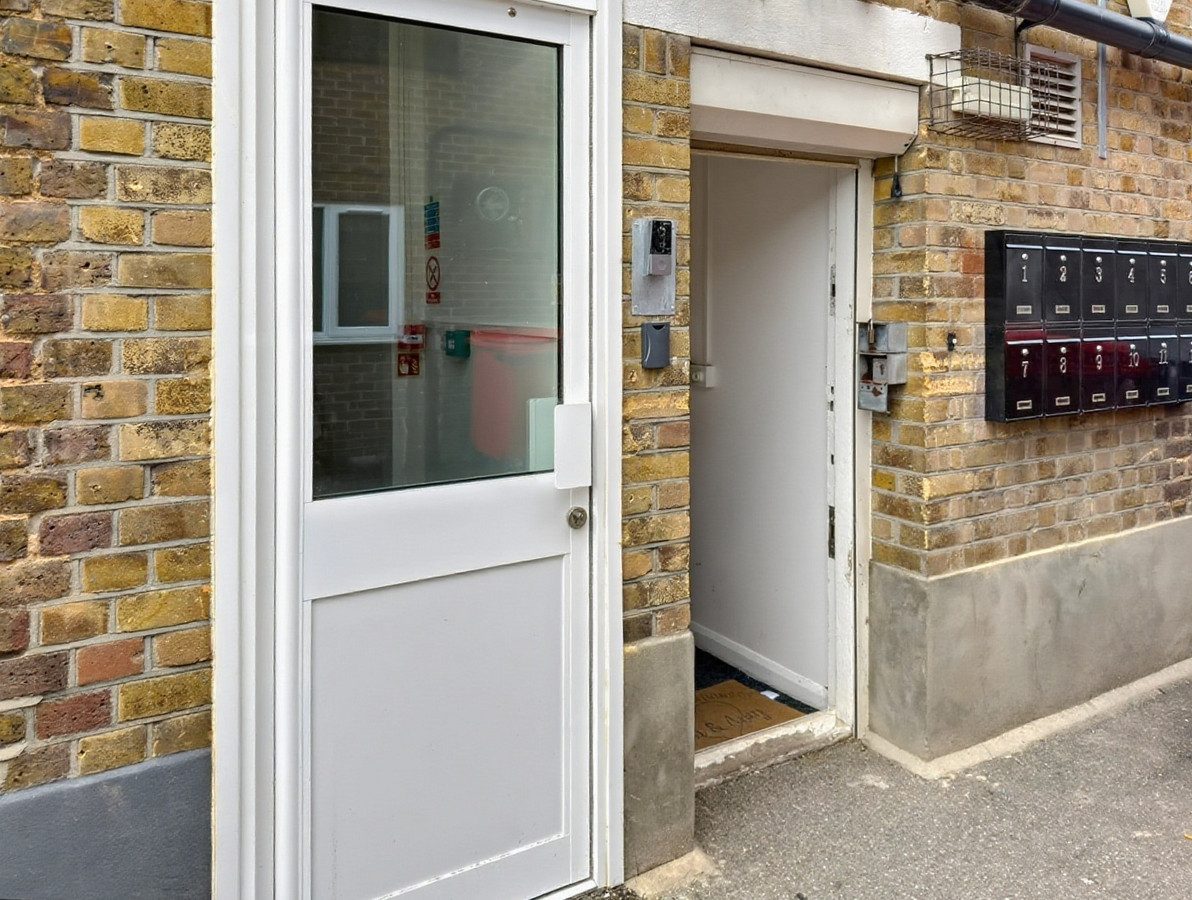 Room 1, 17a High Street, Southend-on-sea SS1 1JE