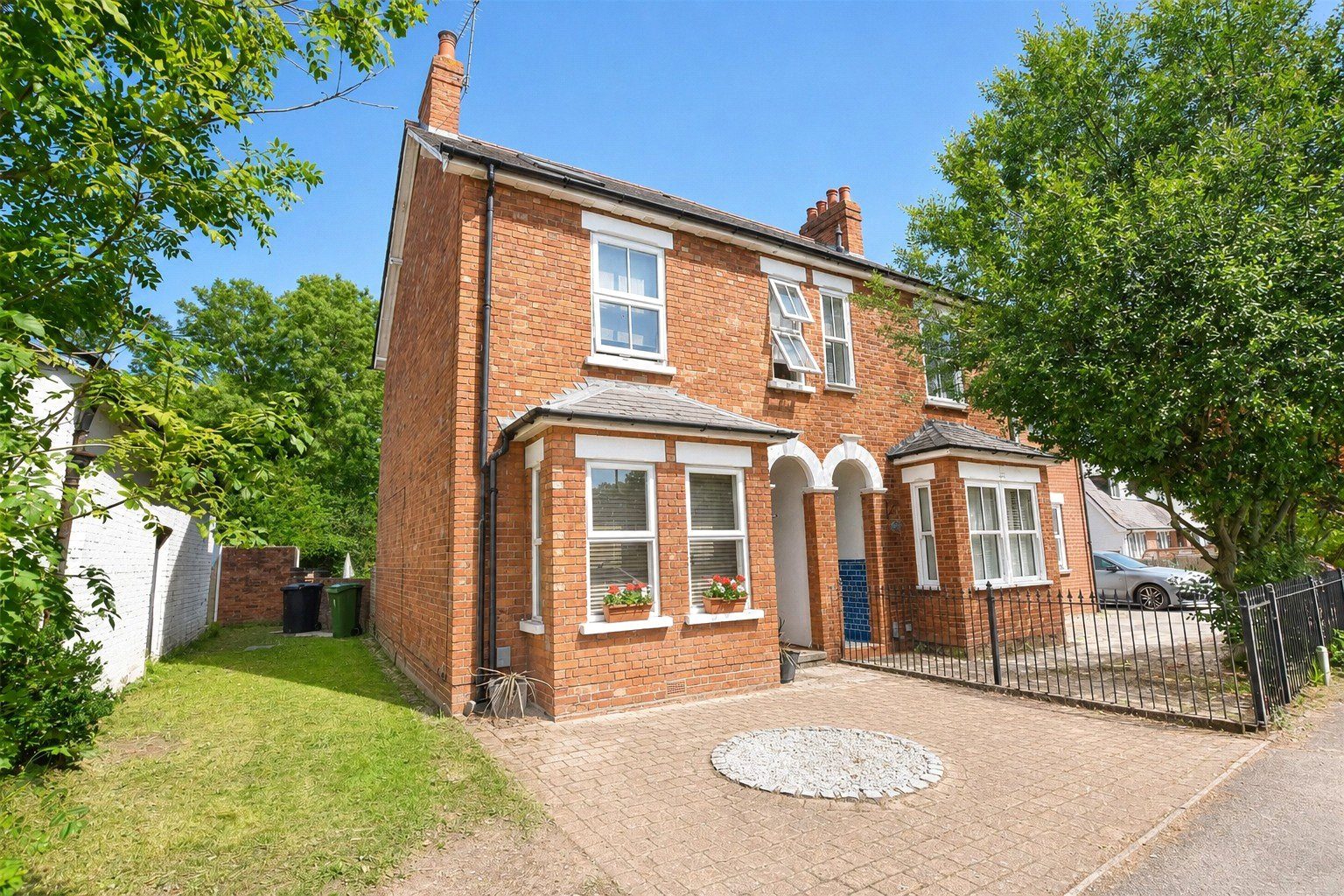 Property main image