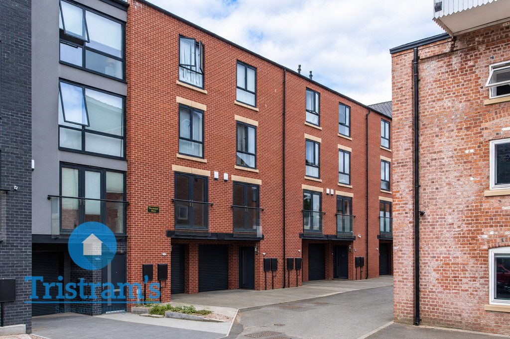 Brewhouse Mews, Old Brewery Yard, Kimberley