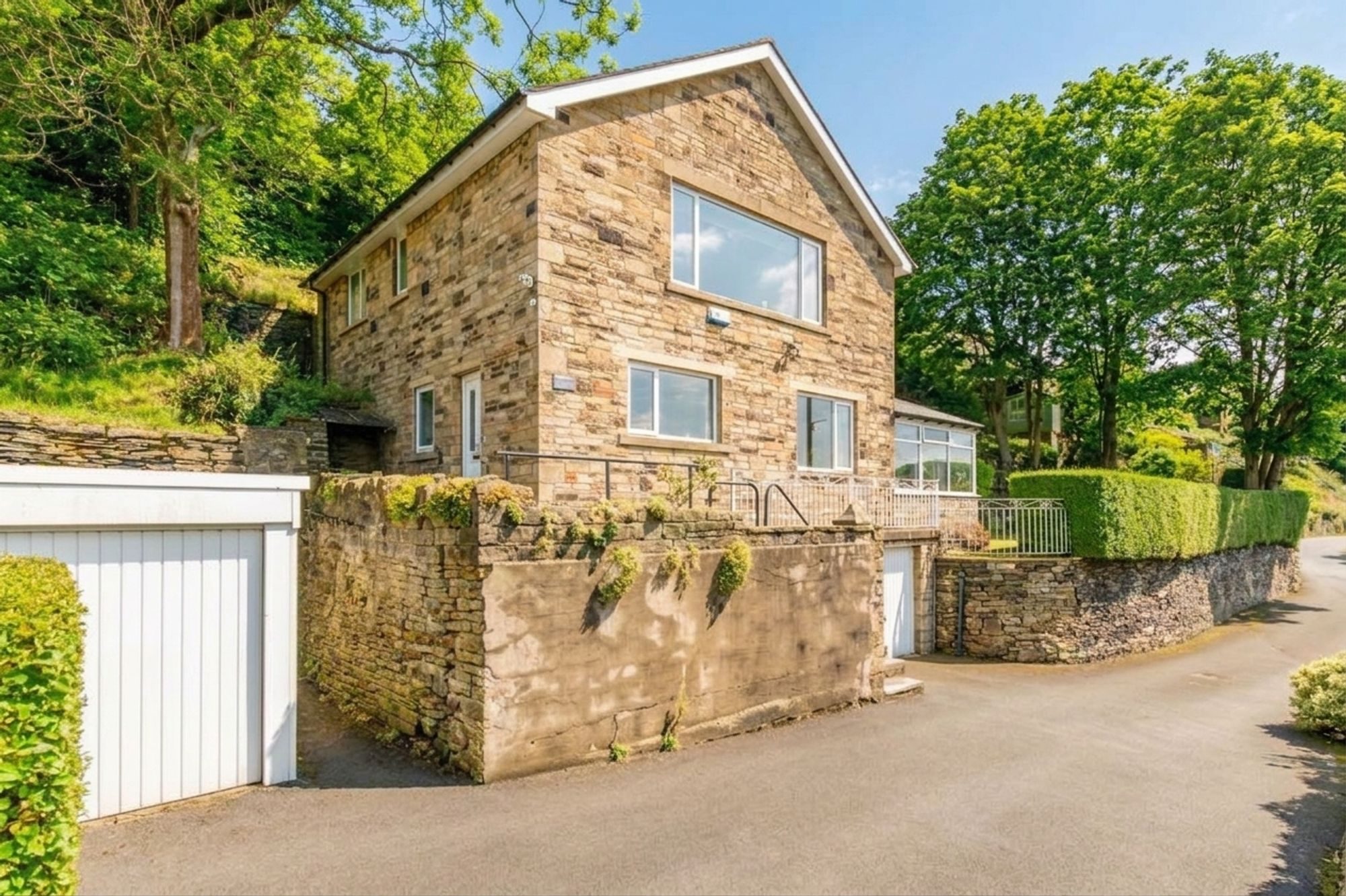 Melbourne Cottage, Underbank Old Road, Holmfirth