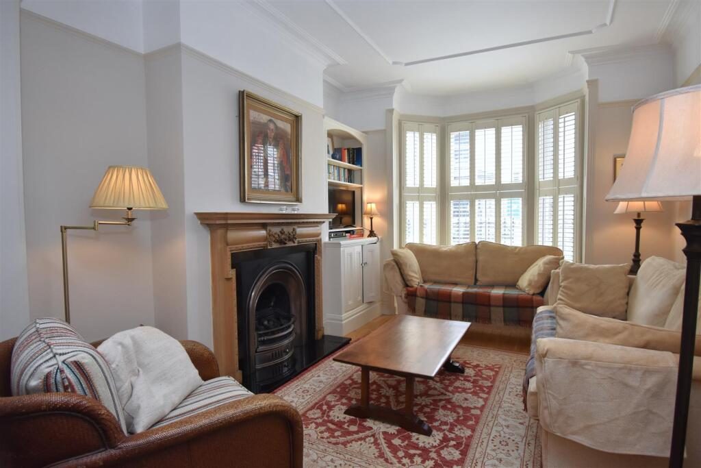Property main image
