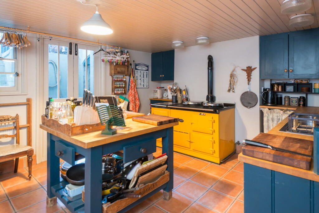 Thumbnail 100