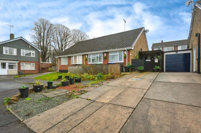 Property on Caton Close, NG17 2EQ