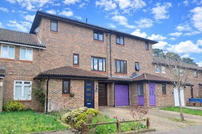 Property on Purbrook Court, RG12 0XN