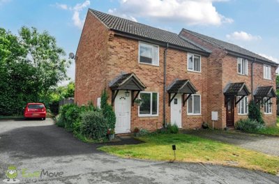 Property on Scrivens Mead, RG19 4FQ